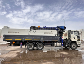 Бортовой FAW CA3250 c КМУ DongYang SS2036 + буровое оборудование
