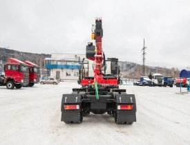 Седельный тягач FAW CA3250 c КМУ Horyong HRS216