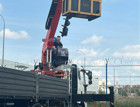 Бортовой FAW J6L с КМУ Horyong HRS 216 (+ буровая установка, грузовая корзина)