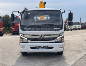 Бортовой DongFeng C120L c КМУ XCMG SQS 68-4